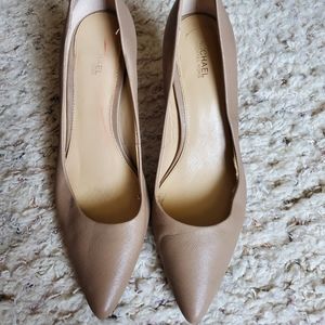 Michael Kors heels size 8 in nude/tan